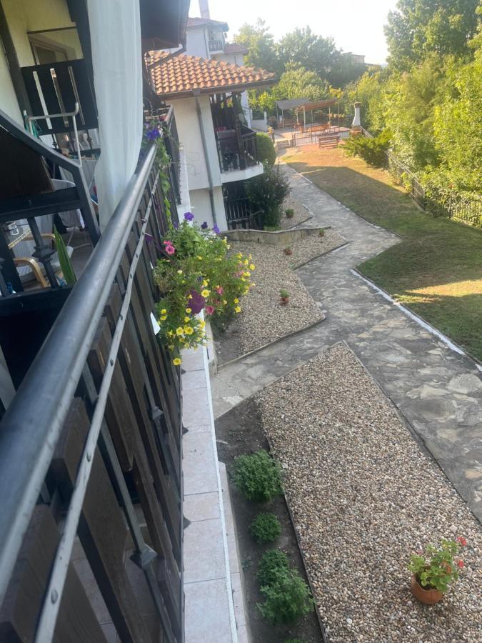 Spacious Fully Furnished Studio In Kavarna Apart Hotel Exteriör bild