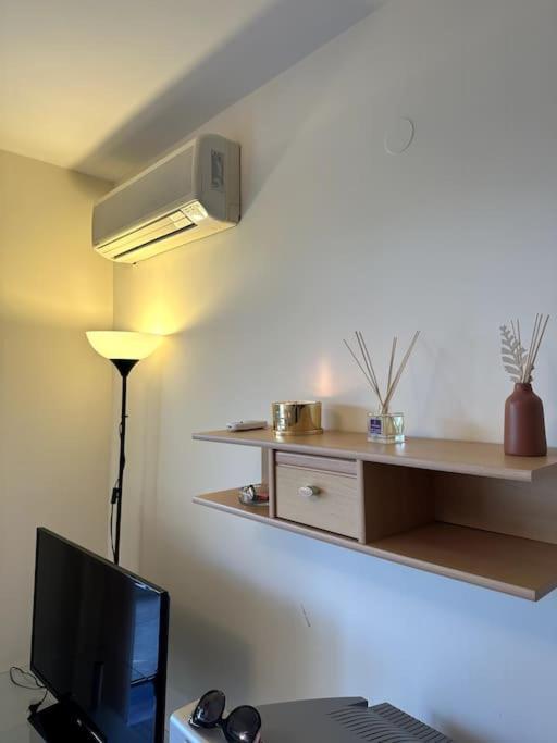 Spacious Fully Furnished Studio In Kavarna Apart Hotel Exteriör bild